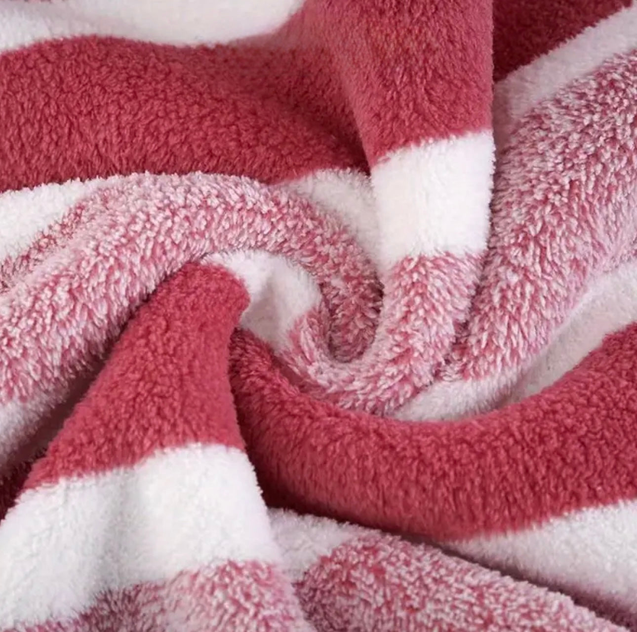 🛁✨ Set de 8 Toallas Rayadas XXL – Máxima suavidad y estilo